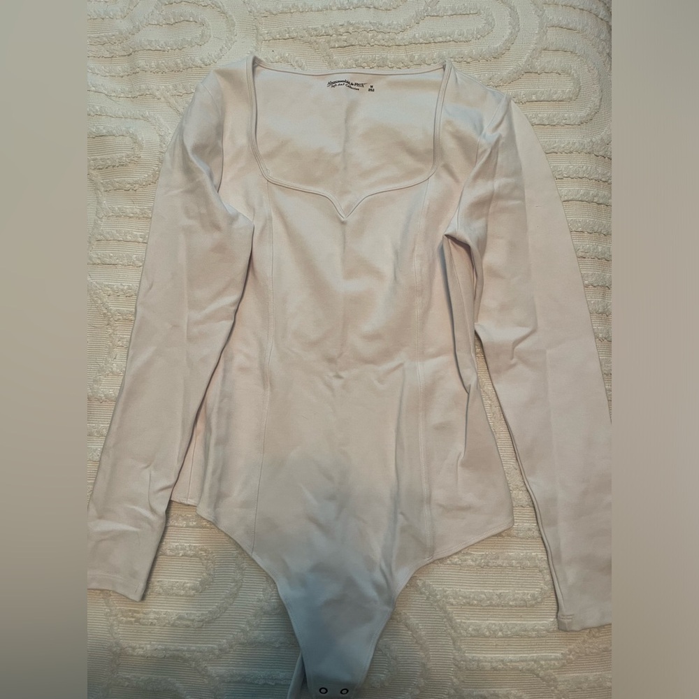 NWOT Abercrombie Bodysuit